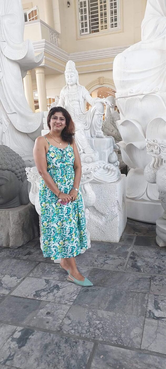 Ms. Vaishnavi Dhamnaskar, founder of Vaishnavi Tours